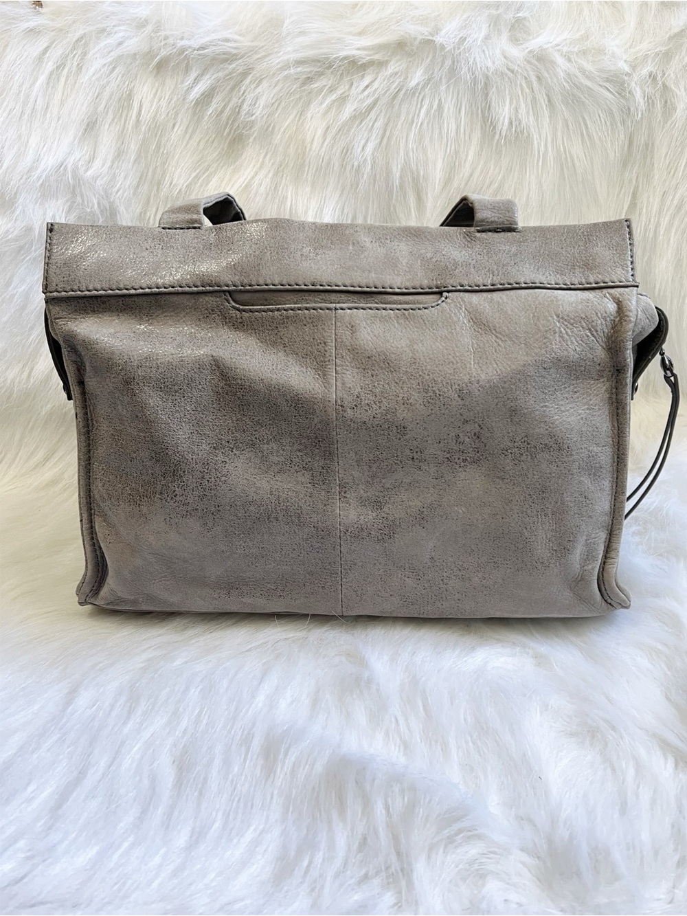HOBO Seeker Borne NWT Top Zip Leather Tassel Shoulder Bag in Titanium Grey - Picture 3 of 10